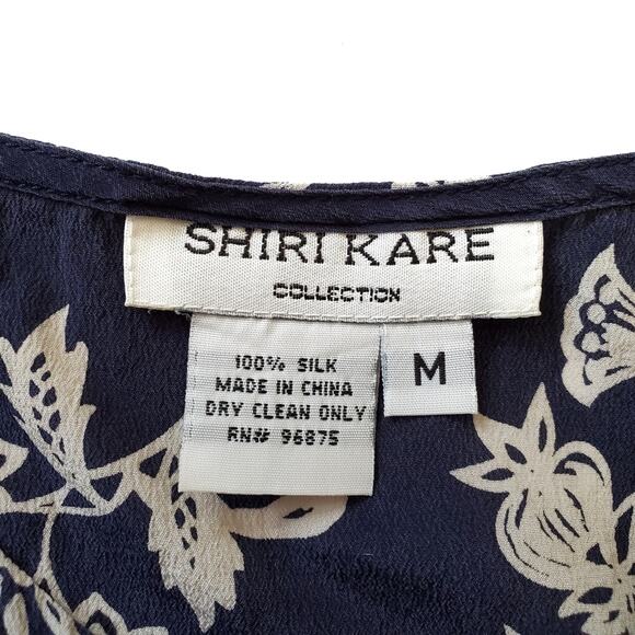 Shiri Kare | Vintage 100% Silk Floral Top - Picture 4 of 4